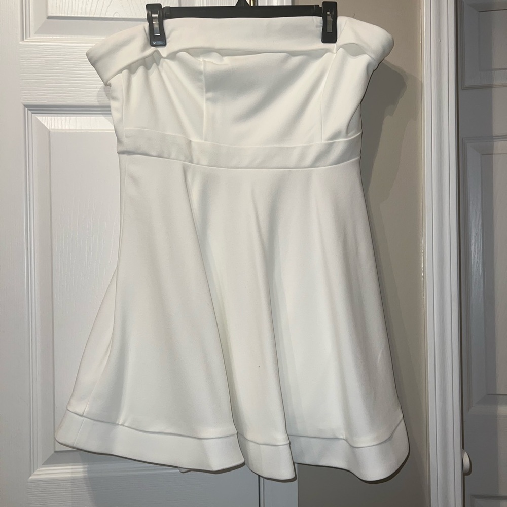 Juniors plus size white zip up strapless dress size 19 - Picture 2 of 7
